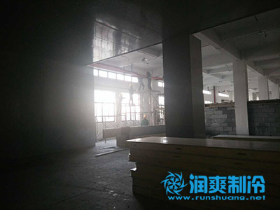 1700食品冷冻库安装现场图2